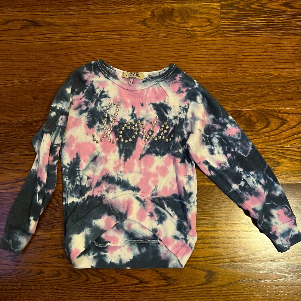 You Go Girl size 5 black and pink tie dye love high low l/s top